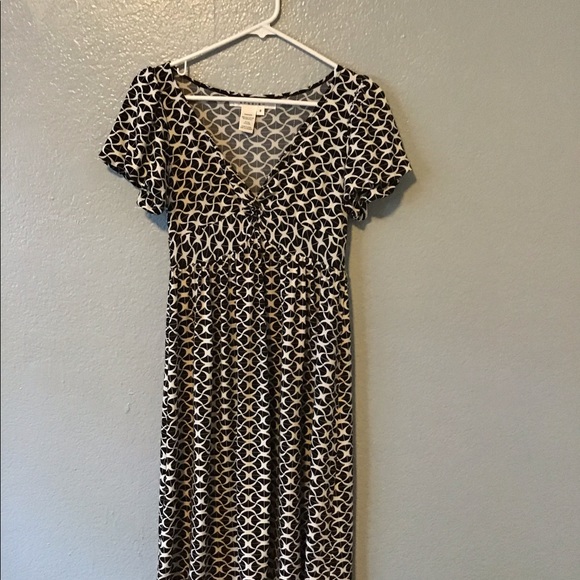 Studio M Dress - Picture 5 of 7